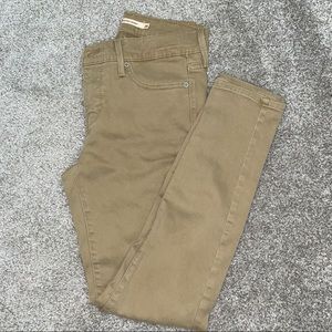 Levi 711 Shaping Skinny Khaki Pants